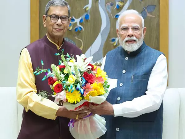 हरियाणा के राज्यपाल प्रोफेसर अशीम कुमार घोष ने प्रधानमंत्री नरेंद्र मोदी से मुलाकात की हरियाणा के राज्यपाल प्रोफेसर अशीम कुमार घोष ने प्रधानमंत्री नरेंद्र मोदी से मुलाकात की