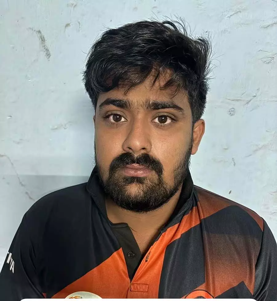 फर्जी व्यापार लाइसेंस: आरोपी गिरफ्तार फर्जी व्यापार लाइसेंस: आरोपी गिरफ्तार