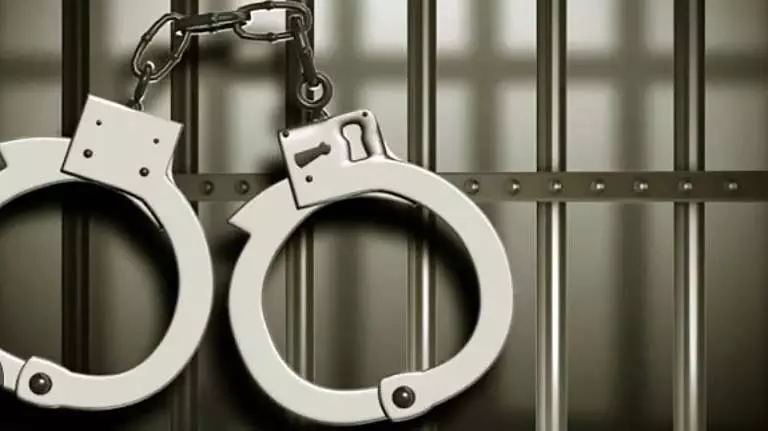 सालिगाओ के दो निवासी गांजा और एक्स्टसी रखने के आरोप में Calangute से गिरफ्तार सालिगाओ के दो निवासी गांजा और एक्स्टसी रखने के आरोप में Calangute से गिरफ्तार