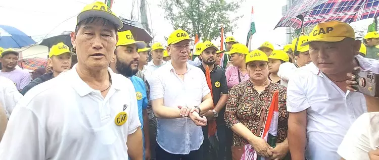सीएपी Sikkim ने राजनीतिक हिंसा के खिलाफ विरोध रैली निकाली सीएपी Sikkim ने राजनीतिक हिंसा के खिलाफ विरोध रैली निकाली