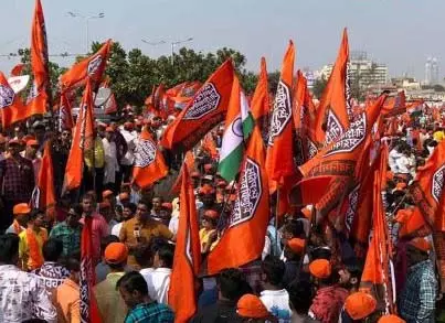 MNS ने नासुप्र के अधिकारी पर भ्रष्टाचार का आरोप लगाकर उन्हें ब्लैकमेल किया MNS ने नासुप्र के अधिकारी पर भ्रष्टाचार का आरोप लगाकर उन्हें ब्लैकमेल किया