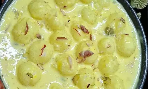 Sabudana Rasmalai: त्योहारों या किसी खास मौके पर इस स्वादिष्ट व्यंजन का आनंद लें