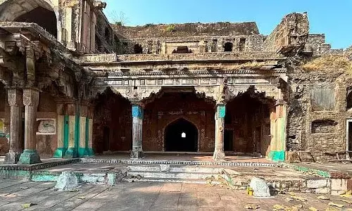 MP : गोंड किलों के नवीनीकरण और संरक्षण की आवश्यकता