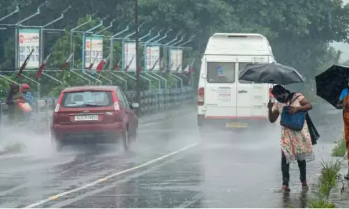 Uttarakhand के चार जिलों के लिए मौसम विभाग ने जारी किया भारी बारिश का अलर्ट Uttarakhand के चार जिलों के लिए मौसम विभाग ने जारी किया भारी बारिश का अलर्ट