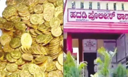 Karnataka: नकली सोने के सिक्के घोटाले में व्यक्ति से 5 लाख रुपये की ठगी, संदिग्ध फरार