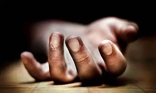 दिल्ली में बिजली का झटका लगने से दो भाई-बहनों की मौत, पिता अस्पताल में भर्ती दिल्ली में बिजली का झटका लगने से दो भाई-बहनों की मौत, पिता अस्पताल में भर्ती