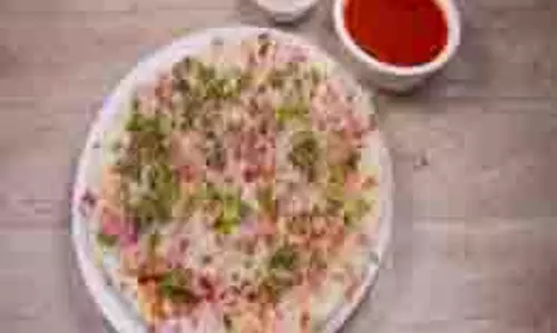Tasty Breakfast: ब्रेकफास्ट में ट्राई करें ये खास ब्रेड उत्तपम