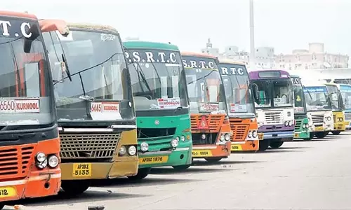 APSRTC की एक्सप्रेस बसों तक राज्य भर में महिलाओं के लिए मुफ्त यात्रा APSRTC की एक्सप्रेस बसों तक राज्य भर में महिलाओं के लिए मुफ्त यात्रा