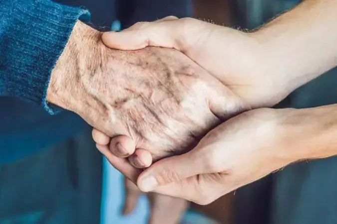 Kerala  ने घरों में बुजुर्गों के लिए अलग कमरा अनिवार्य करने वाला कानून प्रस्तावित किया