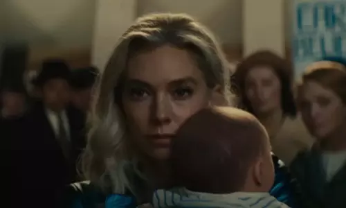 Vanessa Kirby ने रॉबर्ट डाउनी जूनियर के साथ काम करने की खुशी व्यक्त की। Vanessa Kirby ने रॉबर्ट डाउनी जूनियर के साथ काम करने की खुशी व्यक्त की।