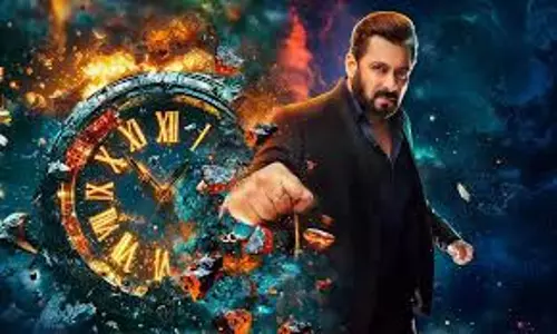 Bigg Boss 19 में सलमान खान की एंट्री फिर तय, जानिए फीस और अब तक की कुल कमाई