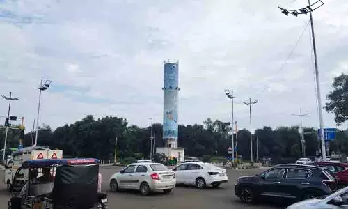 चार साल बाद, Chandigarh का एकमात्र, भारत का सबसे ऊंचा एयर प्यूरीफायर टावर गिराया जाएगा चार साल बाद, Chandigarh का एकमात्र, भारत का सबसे ऊंचा एयर प्यूरीफायर टावर गिराया जाएगा