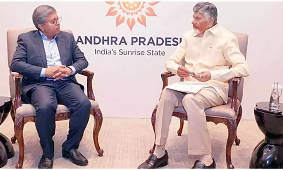CM ने आंध्र प्रदेश में बड़ी परियोजनाओं के लिए कॉरपोरेट दिग्गजों को आमंत्रित किया CM ने आंध्र प्रदेश में बड़ी परियोजनाओं के लिए कॉरपोरेट दिग्गजों को आमंत्रित किया