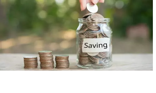 SIP Calculator: हर महीने ₹5000 या ₹10,000 निवेश करने पर कितना मिलेगा फंड? देखें आंकड़े SIP Calculator: हर महीने ₹5000 या ₹10,000 निवेश करने पर कितना मिलेगा फंड? देखें आंकड़े