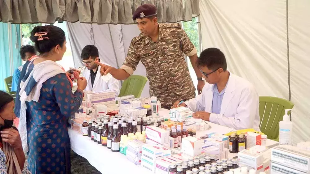 78 बटालियन सीआरपीएफ ने सेचु-जुबजा में निःशुल्क चिकित्सा शिविर का आयोजन किया 78 बटालियन सीआरपीएफ ने सेचु-जुबजा में निःशुल्क चिकित्सा शिविर का आयोजन किया