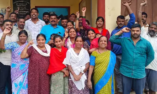 Karnataka : पर्याप्त जल आपूर्ति की मांग को लेकर विरोध प्रदर्शन