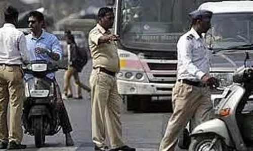 विरार में पुलिसकर्मियों के लिए निःशुल्क स्वास्थ्य जांच का आयोजन विरार में पुलिसकर्मियों के लिए निःशुल्क स्वास्थ्य जांच का आयोजन