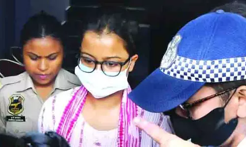 हिट एंड रन मामले में अभिनेत्री Nandini Kashyap को दो दिन की पुलिस हिरासत में भेजा गया हिट एंड रन मामले में अभिनेत्री Nandini Kashyap को दो दिन की पुलिस हिरासत में भेजा गया