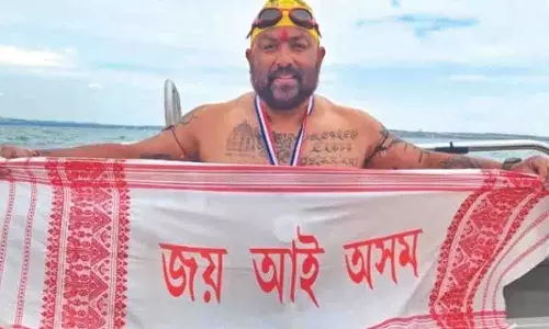 तैराक एल्विस Ali Hazarika रिले मोड में इंग्लिश चैनल पार करने वाले पहले असमिया बने तैराक एल्विस Ali Hazarika रिले मोड में इंग्लिश चैनल पार करने वाले पहले असमिया बने