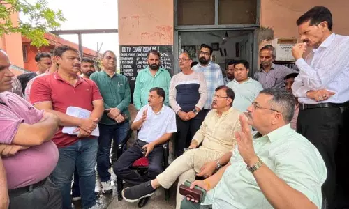 Jammu: अरविंद ने जलापूर्ति कार्यों की समीक्षा की Jammu: अरविंद ने जलापूर्ति कार्यों की समीक्षा की