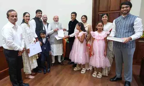 पार्थ सारधी रेड्डी ने अस्पताल के उद्घाटन के लिए प्रधानमंत्री को Hyderabad आमंत्रित किया पार्थ सारधी रेड्डी ने अस्पताल के उद्घाटन के लिए प्रधानमंत्री को Hyderabad आमंत्रित किया