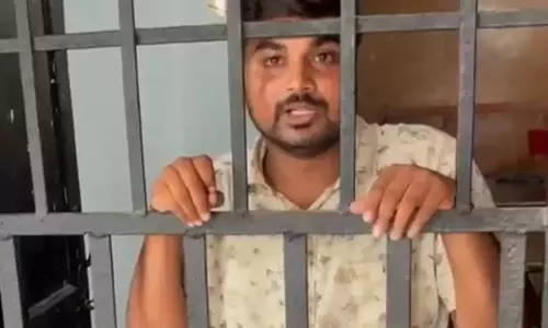 Jaunpur: कर्मचारियों ने भू अभिलेख मांगने वाले को कार्यालय में किया बंद Jaunpur: कर्मचारियों ने भू अभिलेख मांगने वाले को कार्यालय में किया बंद