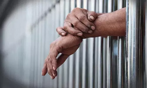 POCSO मामले में व्यक्ति को 21 साल कैद और 30,000 रुपये जुर्माने की सजा POCSO मामले में व्यक्ति को 21 साल कैद और 30,000 रुपये जुर्माने की सजा