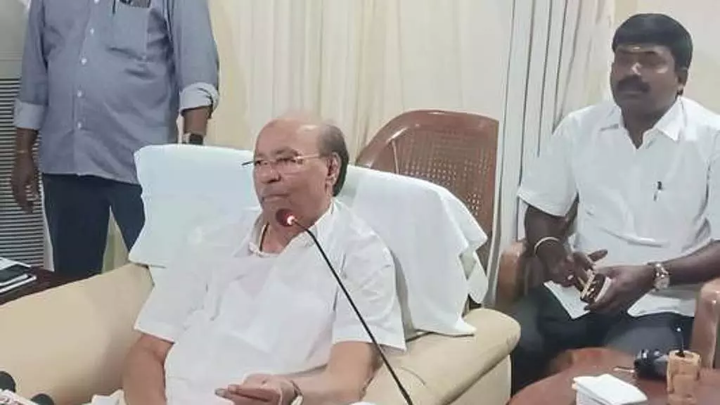 लोग अंबुमणि के अधिकारों की बहाली के लिए पदयात्रा को स्वीकार नहीं करेंगे: डॉक्टर रामदास लोग अंबुमणि के अधिकारों की बहाली के लिए पदयात्रा को स्वीकार नहीं करेंगे: डॉक्टर रामदास