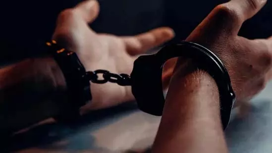 13 वर्षीय लड़के की हत्या का मामला, पुलिस ने गोली चलाकर पकड़े आरोपित 13 वर्षीय लड़के की हत्या का मामला, पुलिस ने गोली चलाकर पकड़े आरोपित
