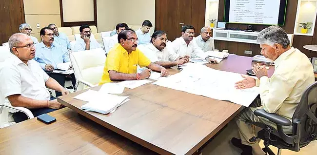 प्रकाशम जिले के दारसी मंडल के वीरैयापालम में इस योजना का शुभारंभ करेंगे : CM Naidu प्रकाशम जिले के दारसी मंडल के वीरैयापालम में इस योजना का शुभारंभ करेंगे : CM Naidu