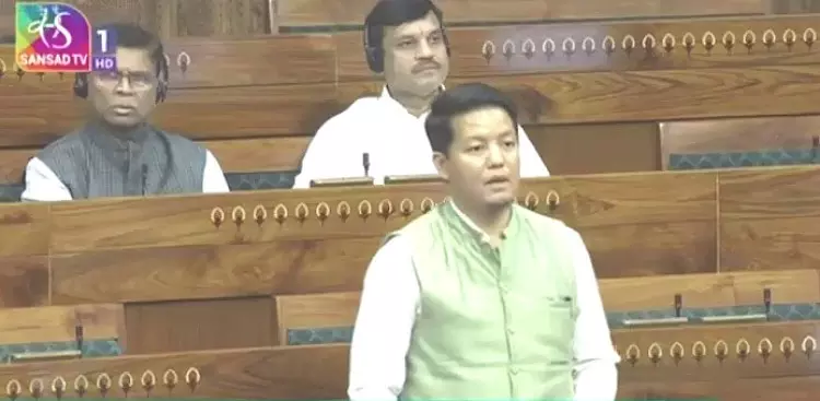 Sikkim : इंद्रा हंग ने संसद में एलटी सीटों की मांग दोहराई Sikkim : इंद्रा हंग ने संसद में एलटी सीटों की मांग दोहराई
