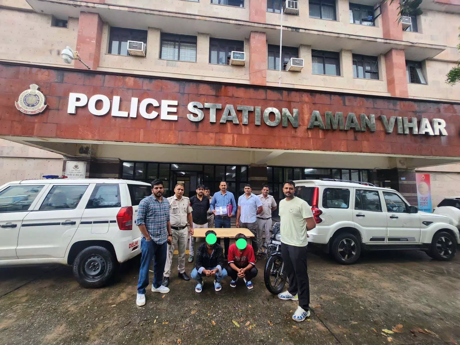 BREAKING: रोहिणी में फायरिंग कर दहशत फैलाने वाले दो शार्प शूटर गिरफ्तार BREAKING: रोहिणी में फायरिंग कर दहशत फैलाने वाले दो शार्प शूटर गिरफ्तार