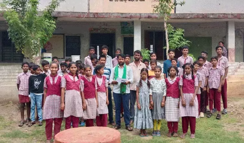 Bajumallaigudem स्कूल मुद्दे पर आदिवासी समुदाय का आंदोलन Bajumallaigudem स्कूल मुद्दे पर आदिवासी समुदाय का आंदोलन