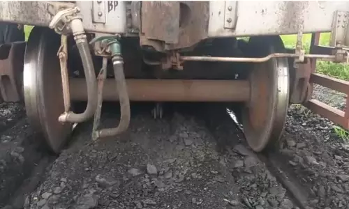 जांजगीर के पास मालगाड़ी डिरेल हुई, रेल सेवा बाधित