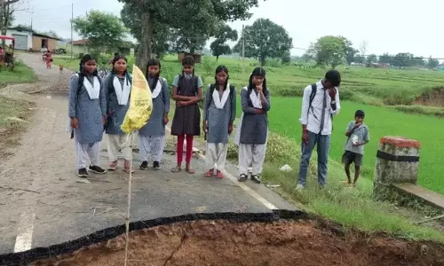 बाढ़ से पुलिया बह गई, सूरजपुर में हो रही भारी बारिश