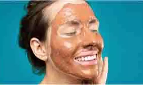 Beauty Tips: घर पर कॉफी से बनाएं असरदार डिटैन फेस पैक, चमक उठेगी त्वचा