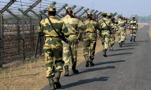 BSF जवान लापता, मचा हड़कंप, एक्शन में पुलिस BSF जवान लापता, मचा हड़कंप, एक्शन में पुलिस