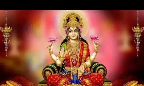 Friday Special: धन की समृद्धि के लिए शुक्रवार को इस दिशा में रखें ये पोटली Friday Special: धन की समृद्धि के लिए शुक्रवार को इस दिशा में रखें ये पोटली