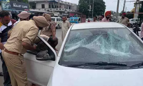 Faridkot गोलीबारी, दो प्रतिद्वंद्वी समूहों के बीच गोलीबारी में दो घायल Faridkot गोलीबारी, दो प्रतिद्वंद्वी समूहों के बीच गोलीबारी में दो घायल