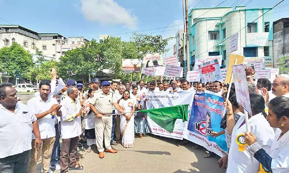 Andhra Pradesh : नशा विरोधी जागरूकता रैली का आयोजन