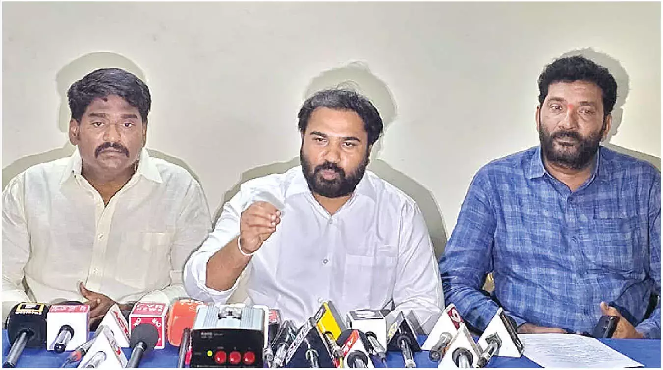 साप अध्यक्ष ने जगन पर उनके विनाशकारी शासन का आरोप लगाया साप अध्यक्ष ने जगन पर उनके विनाशकारी शासन का आरोप लगाया