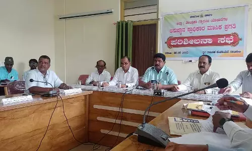 Dandeli : गारंटी योजना का लाभ पात्र लोगों तक पहुँचाएँ