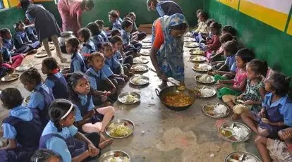 Kerala के स्कूलों में स्थानीय भोजन मेनू में कटहल, मोरिंगा, पपीता शामिल Kerala के स्कूलों में स्थानीय भोजन मेनू में कटहल, मोरिंगा, पपीता शामिल