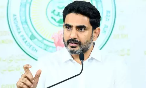 Nara Lokesh : जगन शराब के दान का हिसाब समझाने में माहिर हैं Nara Lokesh : जगन शराब के दान का हिसाब समझाने में माहिर हैं