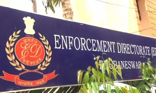 अनिल अंबानी से जुड़ी करोड़ों रुपये की वित्तीय के मामले में छापेमारी की अनिल अंबानी से जुड़ी करोड़ों रुपये की वित्तीय के मामले में छापेमारी की