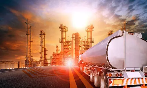 वाणिज्यिक LPG सिलेंडर की कीमत में 33.50 रुपये की कटौती, नई दरें 1 अगस्त से प्रभावी वाणिज्यिक LPG सिलेंडर की कीमत में 33.50 रुपये की कटौती, नई दरें 1 अगस्त से प्रभावी
