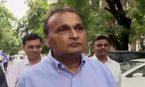 ऋण धोखाधड़ी मामले में ईडी ने अनिल अंबानी के खिलाफ लुकआउट सर्कुलर जारी किया ऋण धोखाधड़ी मामले में ईडी ने अनिल अंबानी के खिलाफ लुकआउट सर्कुलर जारी किया