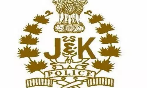 Anantnag पुलिस ने आतंकी साजिश नाकाम की, नाका चेकिंग के दौरान हथियार और गोला-बारूद के साथ 3 गिरफ्तार