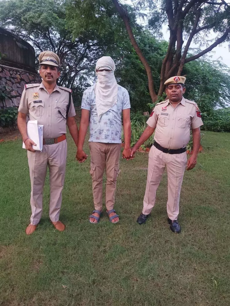 लिव-इन पार्टनर की हत्या के आरोप में कांस्टेबल गिरफ्तार लिव-इन पार्टनर की हत्या के आरोप में कांस्टेबल गिरफ्तार