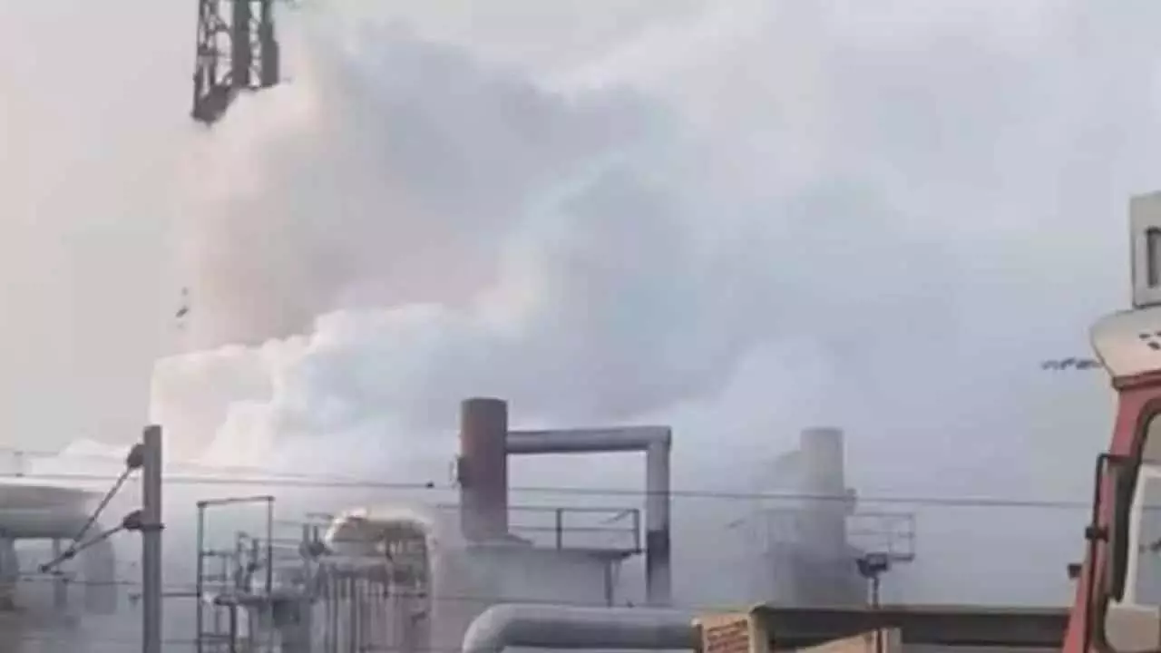 Karnataka: सीफूड प्लांट में गैस रिसाव से 25 कर्मचारी प्रभावित Karnataka: सीफूड प्लांट में गैस रिसाव से 25 कर्मचारी प्रभावित